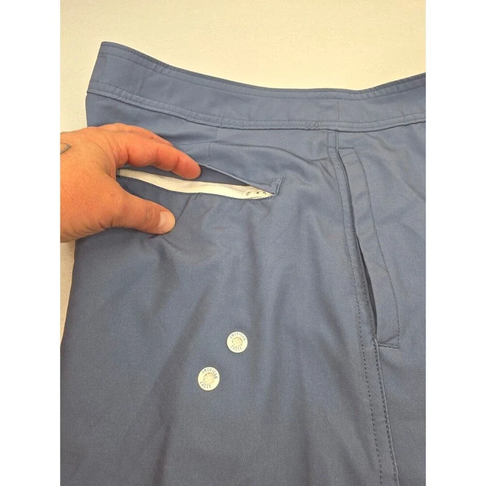 American Eagle Blue Pink Swim/Board Shorts Size Medium 3924